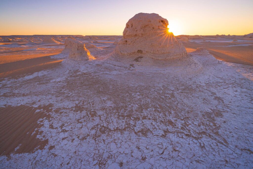 White Desert Sunrise & Sunset Guide: Best Views and Photography Times